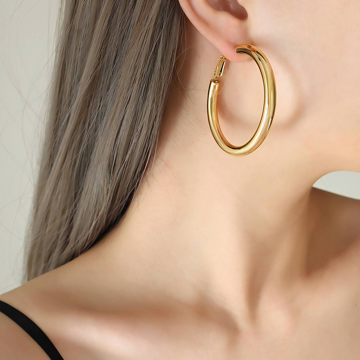 LARGE GOLD HOOP EARRINGS - AMARA