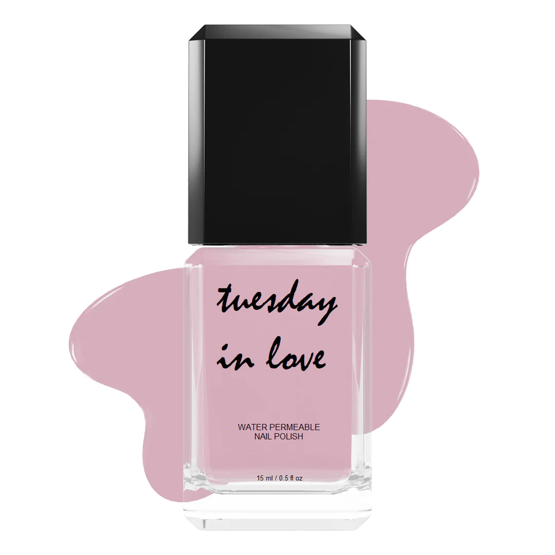 Flesje 'Tuesday in Love Dream of You' Halal nagellak in volle glorie