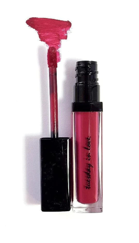 Halal lipstick, kleur Mid-Tone Berry, unieke presentatie