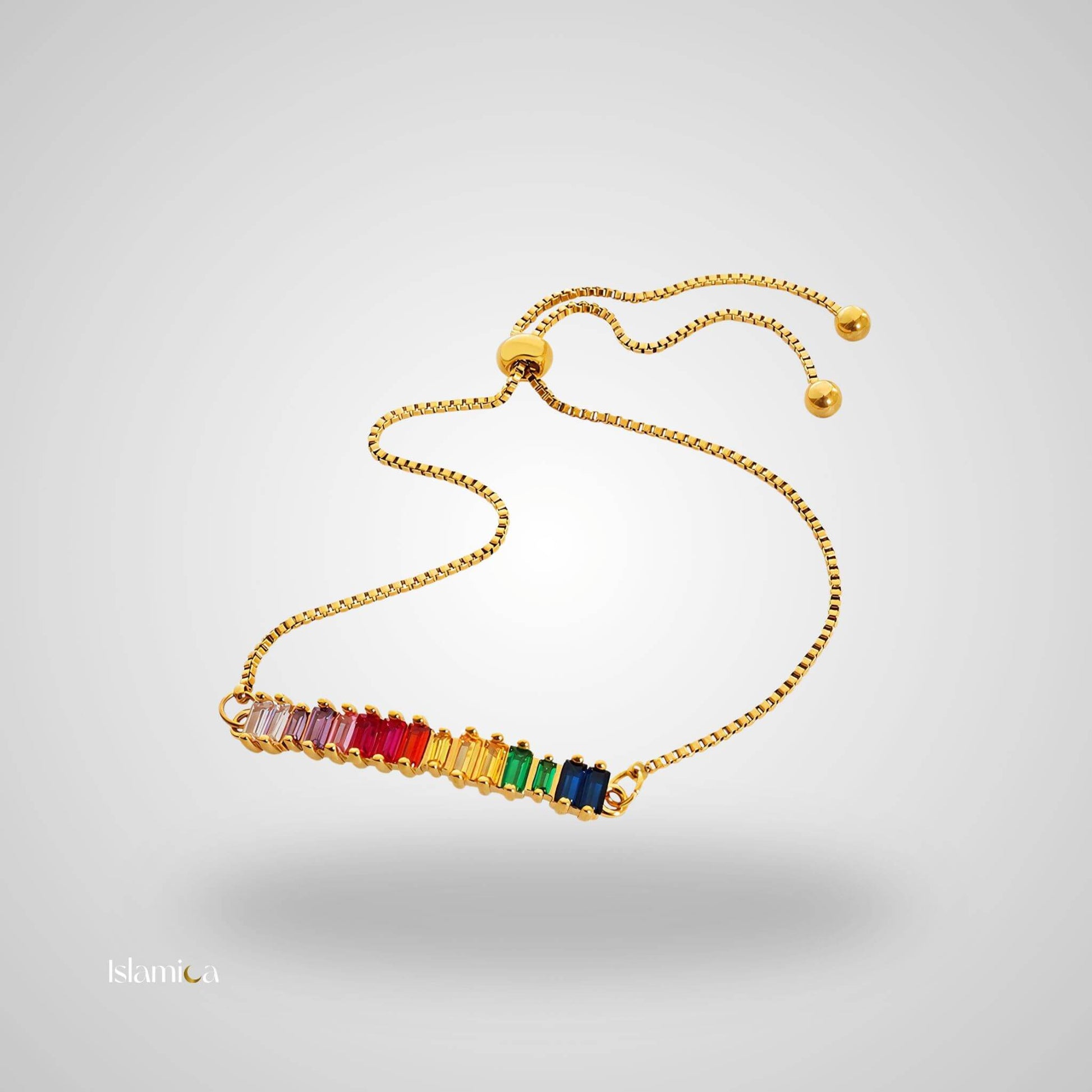 Goudvergulde armband met regenboogkleurige zirconia en bolo-sluiting