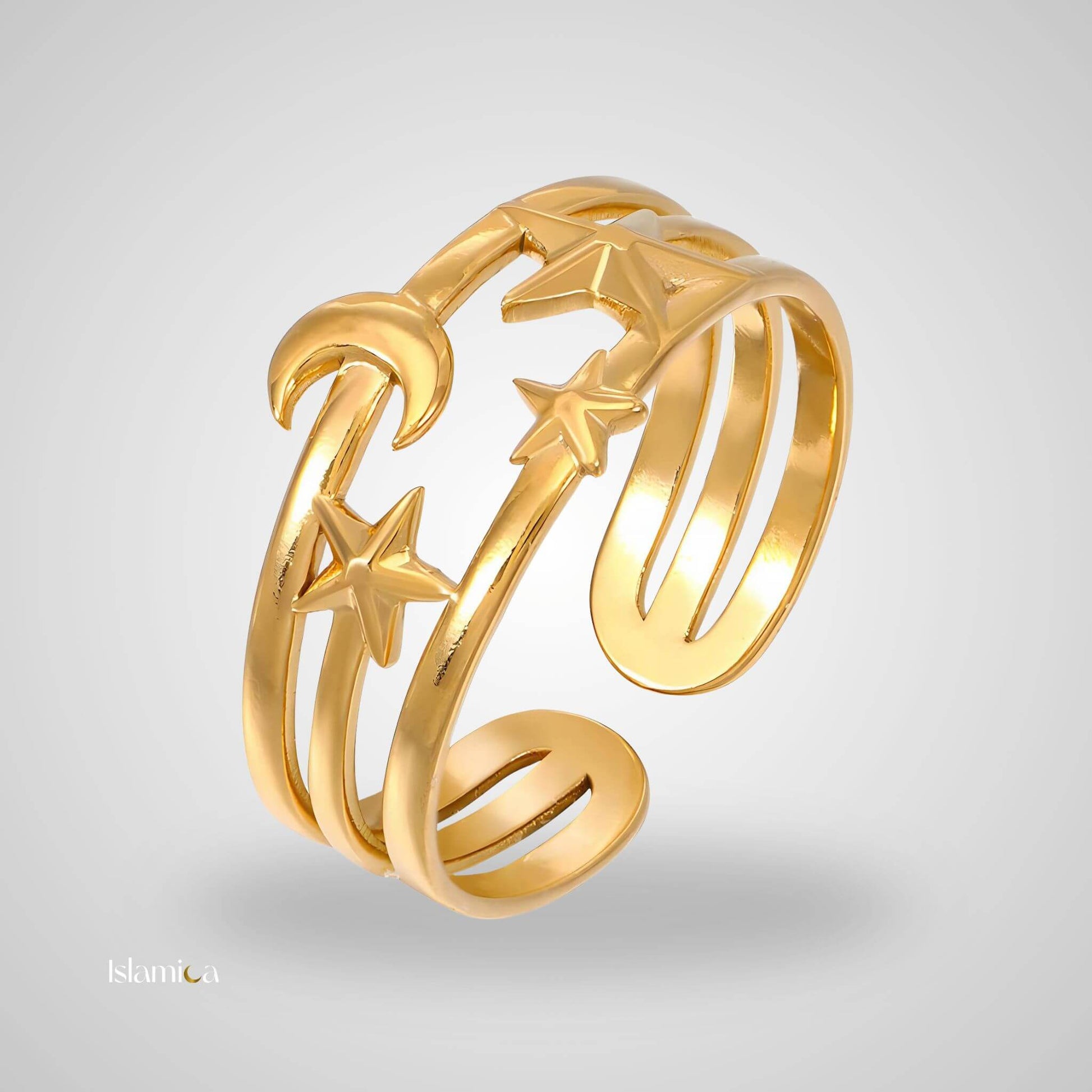 Celeste Luna goudring met sterren- en maandesign in 18k gold plating. Elegant en tijdloos sieraad.